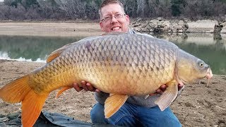 Carp Fishing in Spain  Catching Carp on the Ebro River  Guided Carp Fishing Trip [upl. by Nannie]