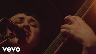 Hiatus Kaiyote  Molasses Live [upl. by Gilmour818]