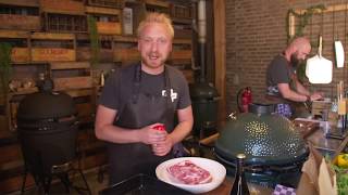 Buikspek lowampslow recept op de kamado BBQ  Big Green Egg Bastard en Kamado Joe [upl. by Wenoa]