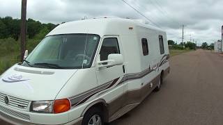 2001 Winnebago Rialta 22FD Tour [upl. by Eille]