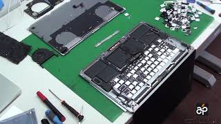 Macbook Pro retina 15inch A1707 keyboard replacement  Macbook 15inch A1707 toetsenbord vervanging [upl. by Lorain790]