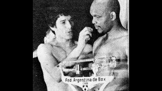 Carlos Monzón vs Bennie Briscoe II November 11 1972 [upl. by Finstad767]