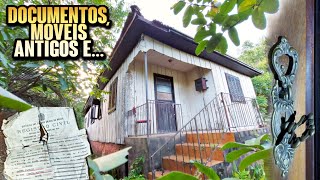 IMPRESSIONANTE Casa Abandonada com tudo dentro tinha móveis antigos  casasabandonadas [upl. by Aline295]