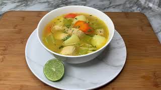 SOPA DE POLLO SÚPER FÁCIL DE HACER Y DELICIOSA 🤤 Chef Darianny [upl. by Jourdan428]