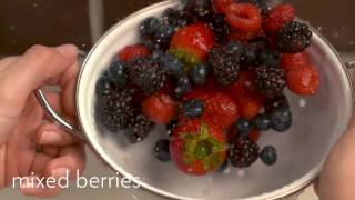 PomBerry Overnight Oats  Quaker® [upl. by Joshia]