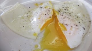 EGG OVER EASY  How to make PERFECT OVER EASY EGGS demonstration [upl. by Ardekal377]