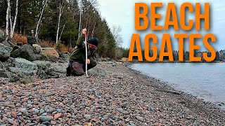 Finding Agates on the Beach  A Quick Rock Hunt [upl. by Attoynek365]