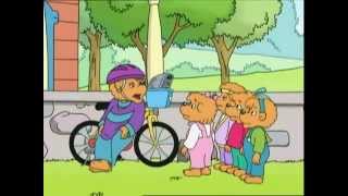 The Berenstain Bears The In Crowd  Fly It  Ep 24 [upl. by Moll]