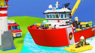 LEGO Feuerwehrmann mit Feuerwehrauto amp Feuerwehr Boot für Kinder [upl. by Sherman957]