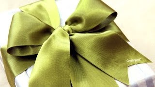 Como hacer moño para regalo  How to tie a gift bow [upl. by Tammi]