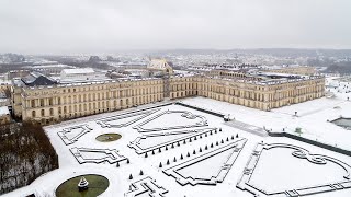 Le château de Versailles sous la neige  The Palace of Versailles under the snow [upl. by Nilre]