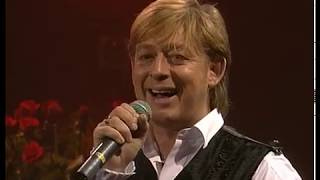 22 Benny Neyman  Griekse Medley Live 10 Jaar Theaterconcerten [upl. by Brinn]