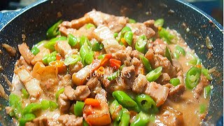 BICOL EXPRESS  FOODNATICS [upl. by Henri712]