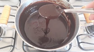 Cobertura de chocolate com leite condensado pra bolos [upl. by Aral460]