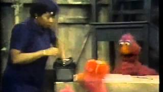 Classic Sesame Street  A Honker Hurts His Honker [upl. by Ivett971]