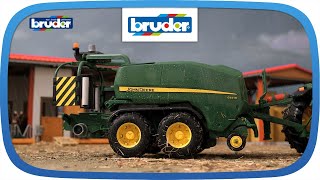 John Deere C441R  02032  Bruder Spielwaren [upl. by Leela]