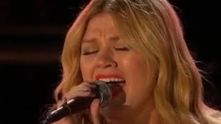 Kelly Clarkson GRAMMYS 2013  Acceptance Speech amp Performance  Tennessee WaltzNatural Woman [upl. by Ynnoj403]