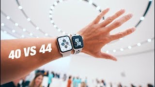 Apple Watch Series 5  40MM vs 44MM [upl. by Clementis]