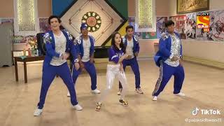 Tapu sena dance on muqabla song muqabla song dance performancetarak mehta ka oolta chashmah [upl. by Edan139]